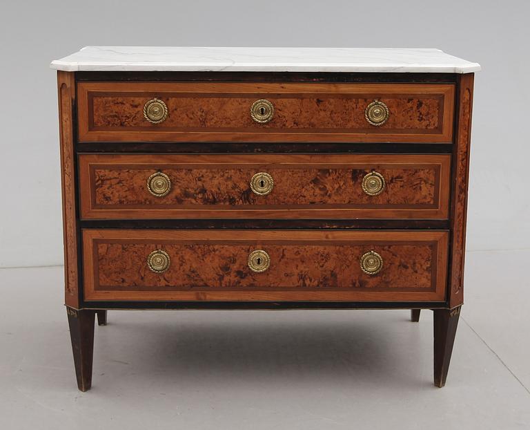 BYRÅ, gustaviansk, 1700-/1800-tal.