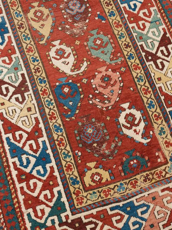 ANTIK KAUKASISK GALLERI, SANNOLIKT KAZAK. 320 x 95,5 cm.