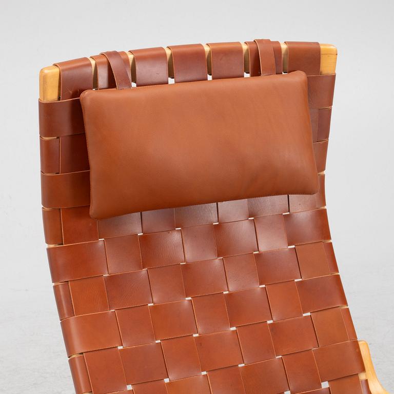 Bruno Mathsson, fåtölj, "Pernilla", Firma Karl Mathsson, 1972.