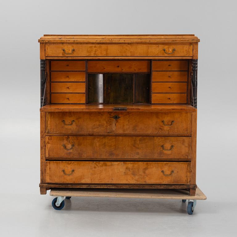 Chiffonjé, 1800-tal.