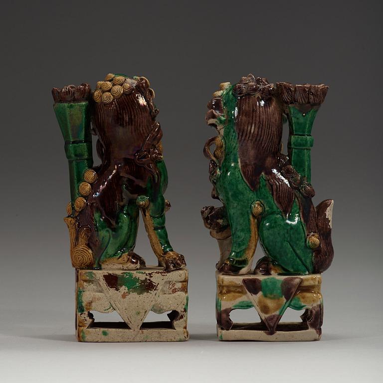 A pair of joss stick holders, Qing dynasty, 18th Century.