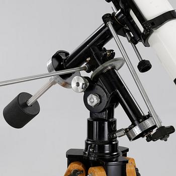 A Japanese telescope, second half of the 20th century.