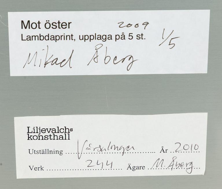 Mikael Åberg, "Mot Öster".