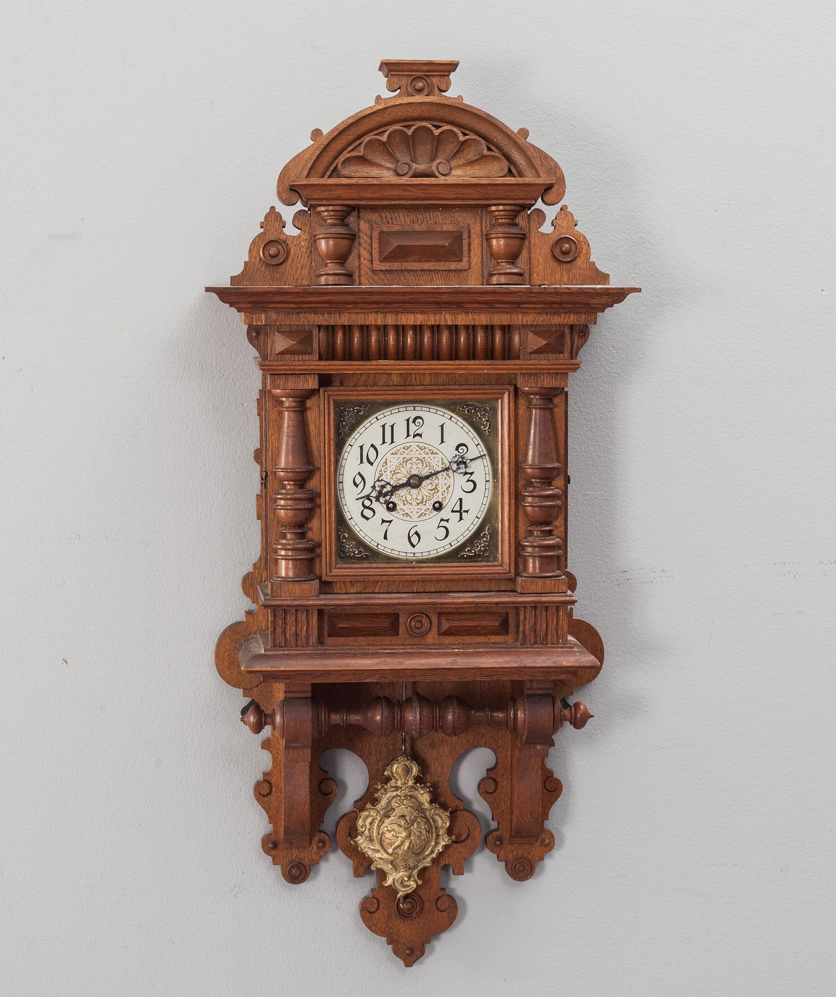 VÄGGPENDYL, Lenzkirch, nyrenässans, 1800-talets andra hälft.