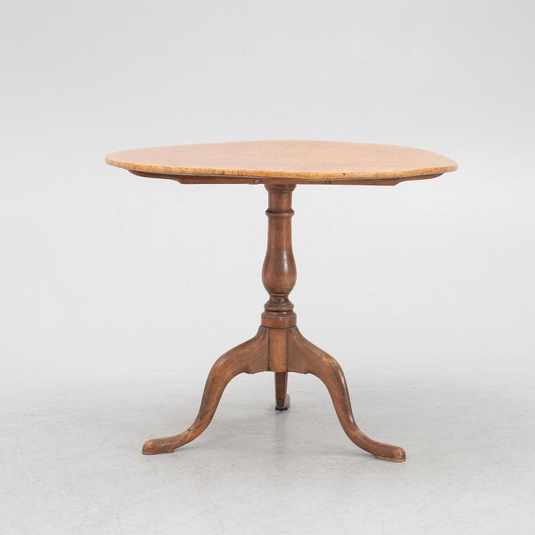 A tilt-top table by Jacob Sjöin ( Köping and Kungsör 1767-1785).