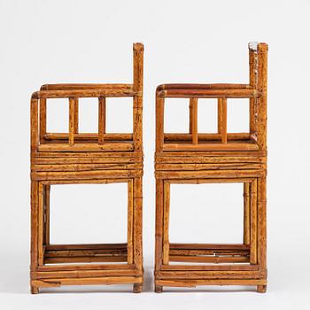 Karmstolar, ett par, fläckig bambu. Qingdynastin, 1800-tal.
