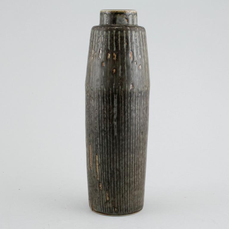 Unique stoneware vase by CARL-HARRY STÅLHANE, Rörstrand, signed and dated -61.