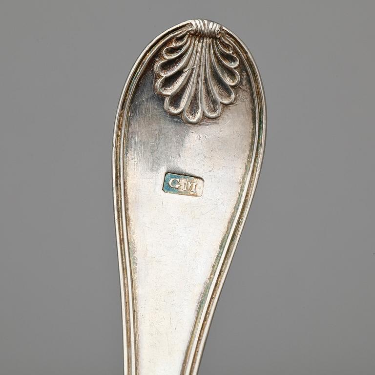 GAFFLAR, 8 st, silver, bland annat Zethelius Stockholm 1830. Total vikt ca 545 gram.