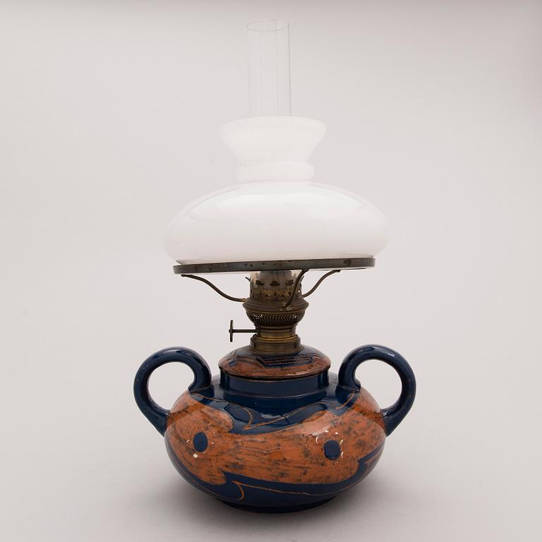 Alfred William Finch, A Finnish oil lamp around 1900 by Iris.