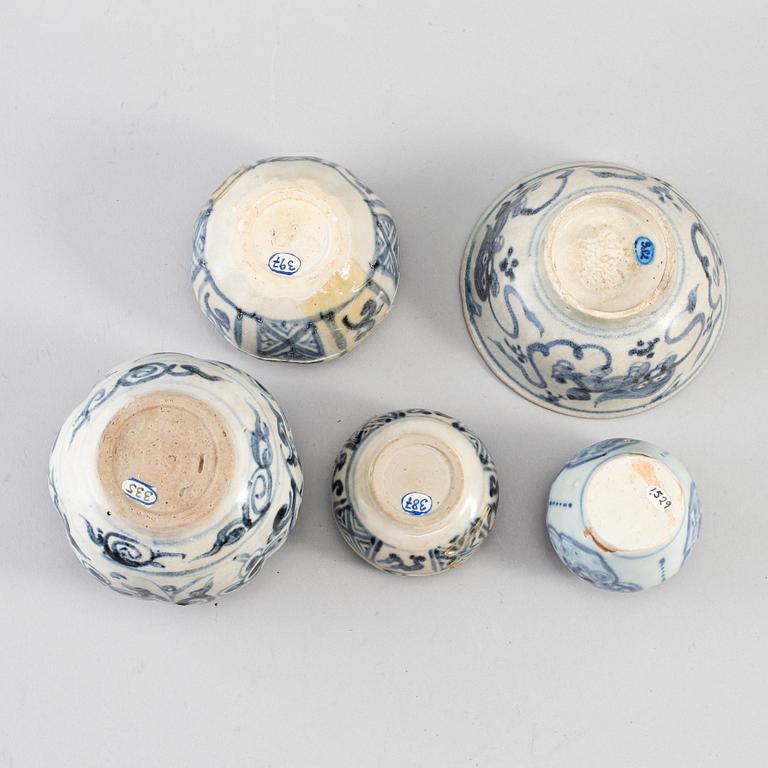 A group of blue and white ceramics, South East Asia, 18/19th Century.