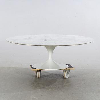 EERO SAARINEN, coffe table, "Tulip", Knoll international, second half of the 20th century.