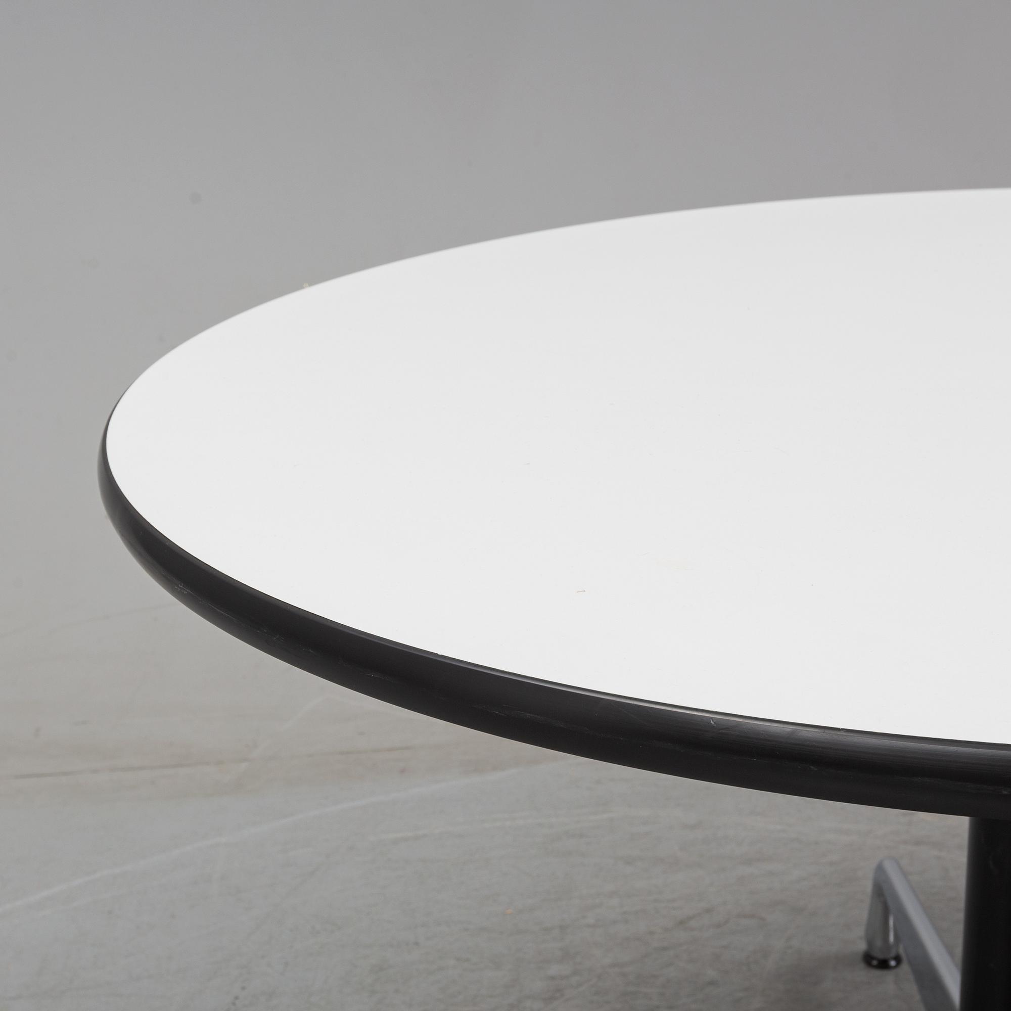 Charles and Ray Eames, bord, "Segmented round dining table", Vitra.