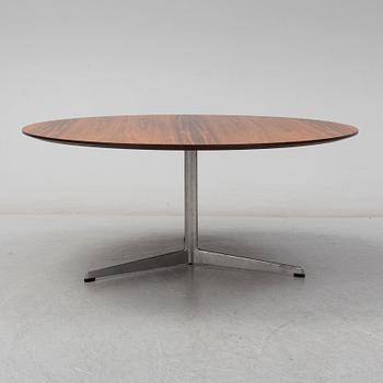 ARNE JACOBSEN, A Fritz Hansen rosewood veneered coffee table, Denmark, 1968.