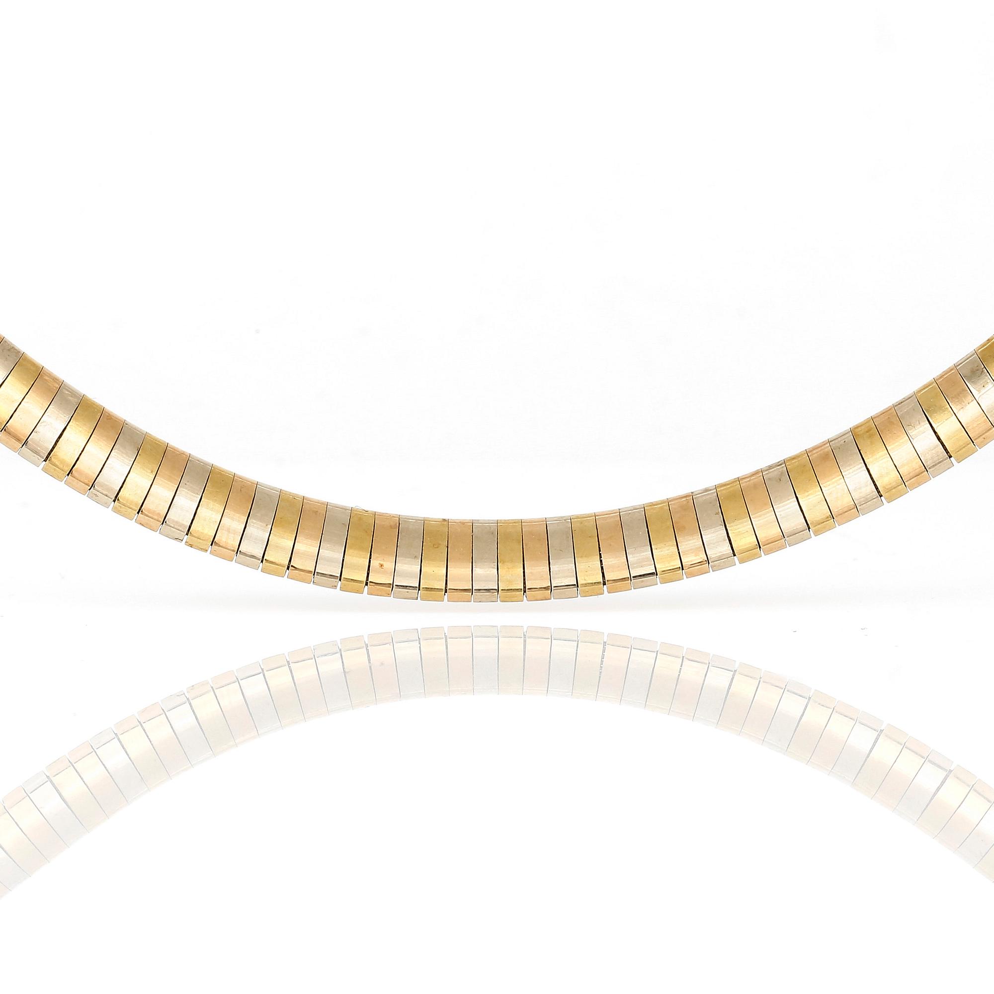 COLLIER, trefärgade 18K guld, Italien. Total vikt ca 56 g.