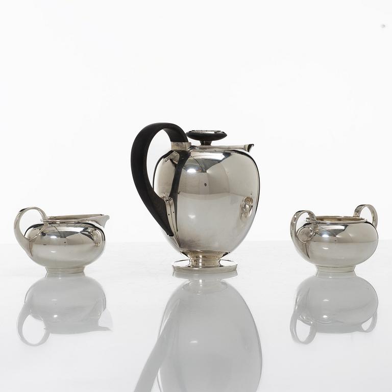 Kaffeservis, tre delar, sterling silver, design Harry Sørby, firma David Andersen, Norge.