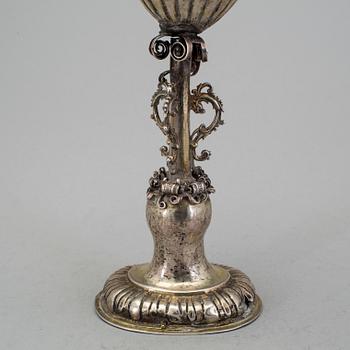 A German 17th century silver-gilt cup, mark of Georg Müllner, Nürnberg (1624-1659).