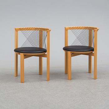 STOLAR ett par, "String chair", Niels Jörgen Haugesen, Tranekaer Furniture, Danmark, 1900-talets slut.