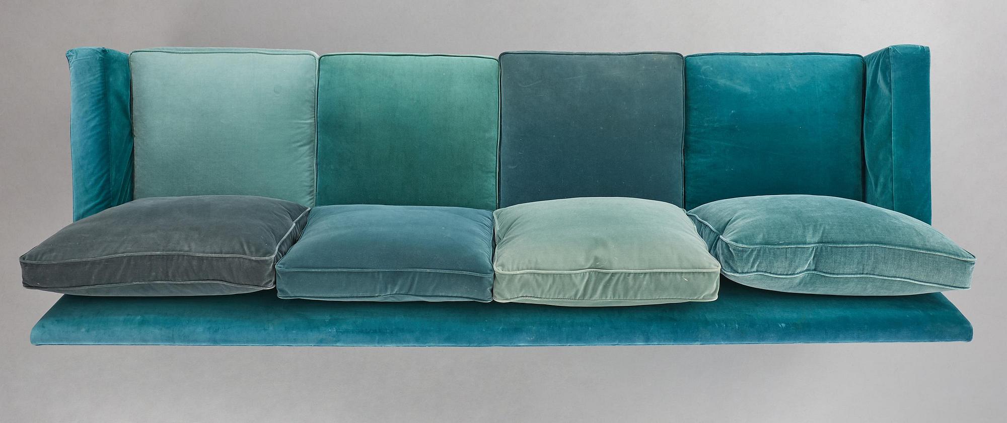 Josef Frank, a sofa model 3031, Firma Svenskt Tenn, 2018.