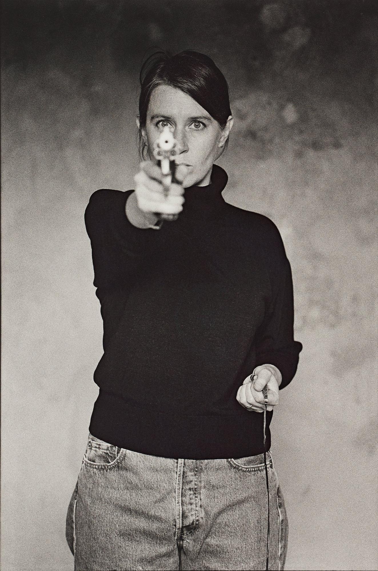 Cecilia Edefalk, "Självporträtt med Pistol", 1993.
