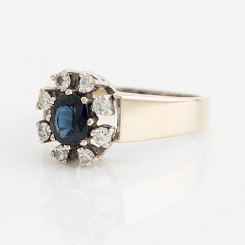 Ring, with sapphire and diamonds.