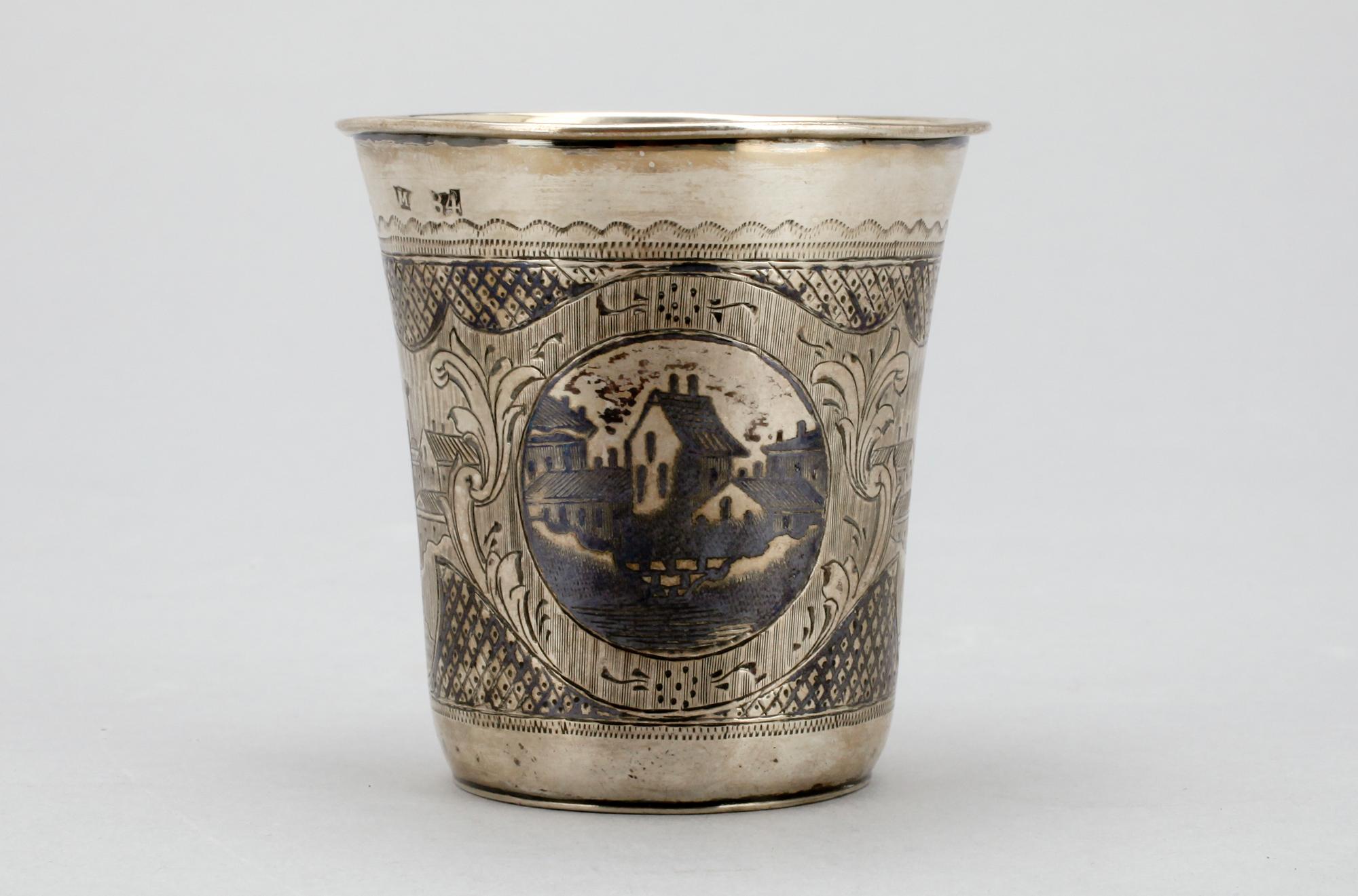 BÄGARE, 84 silver, niello. Moskva 1869. Vikt 53 g.