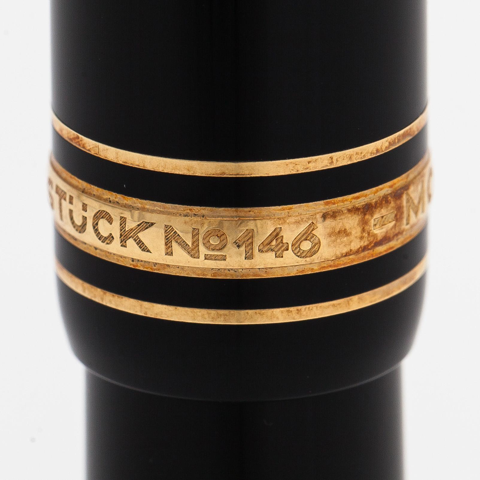 Montblanc, a Meisterstück fountain pen.