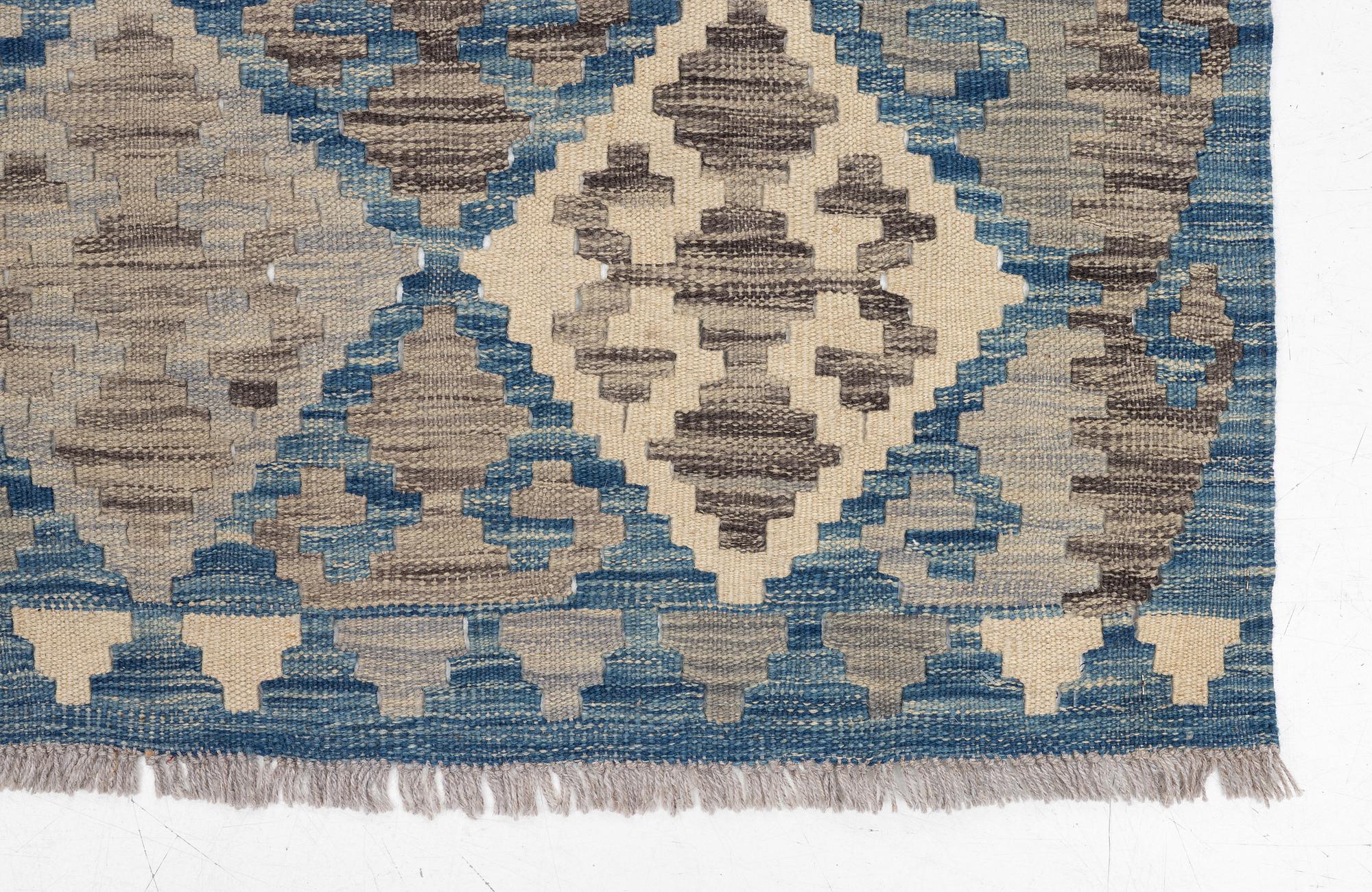 Kilim, modern, approx. 291 x 82 cm.