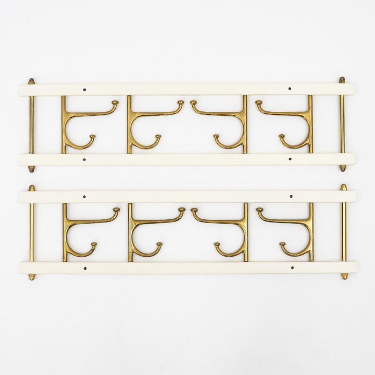 Klädhängare, ett par, "Dekorativ", Skoglunds metallgjuteri, Anderstorp, 1950-/60-tal.