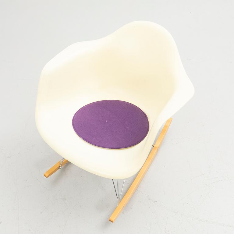 Charles & Ray Eames, Rocking chair, "Eames plastic armchair RAR", Vitra, 2005.