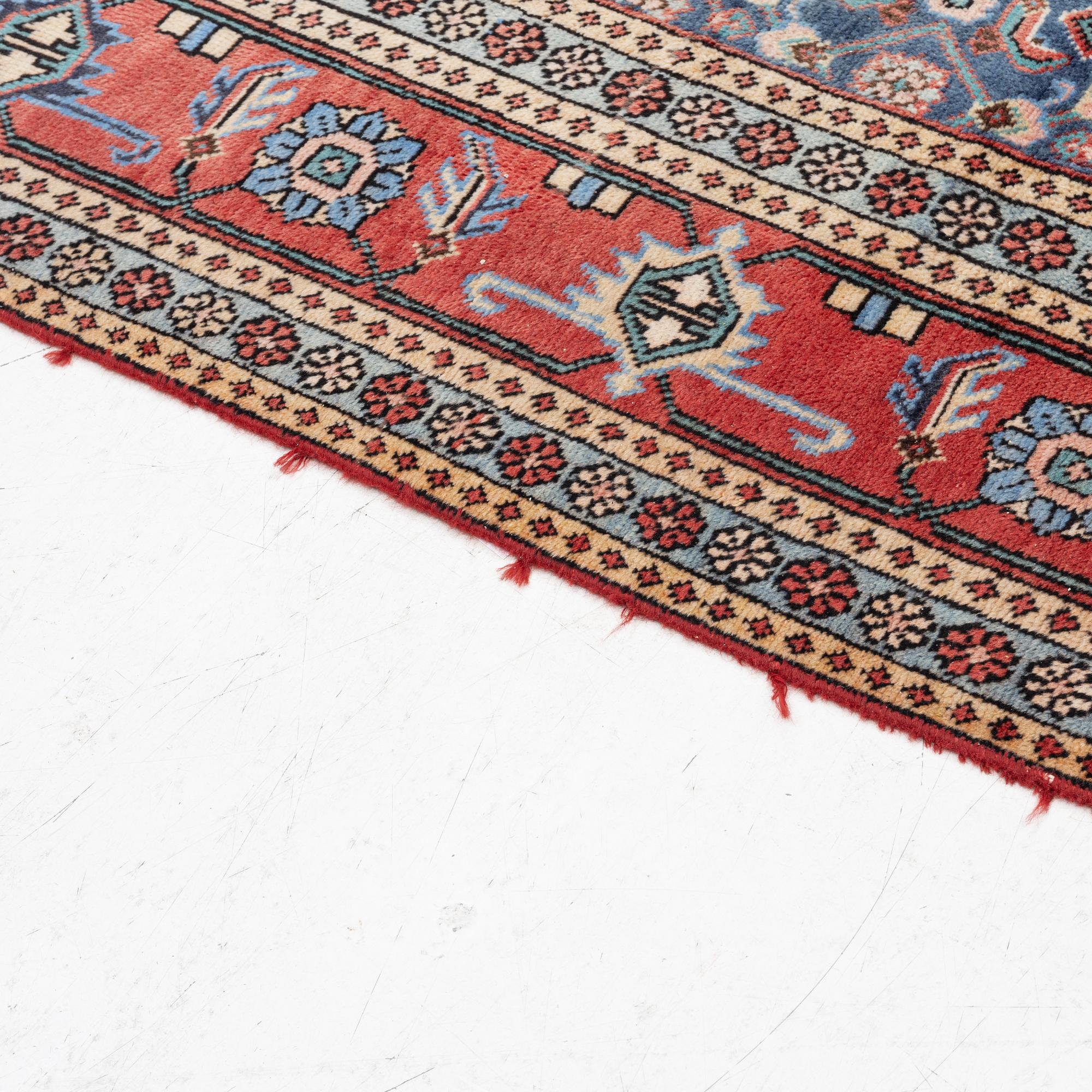 Matta, orientalisk, ca 297 x 188 cm.