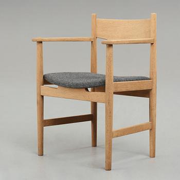 HANS J WEGNER, a "CH39" chair for Carl Hansen & Søn, Denmark, 1950-60's.