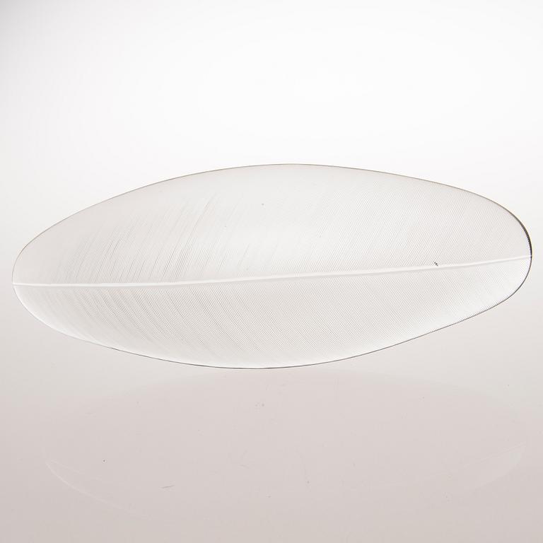 A Sulka (Feather) glass bowl signed Tapio Wirkkala, Iittala -58.