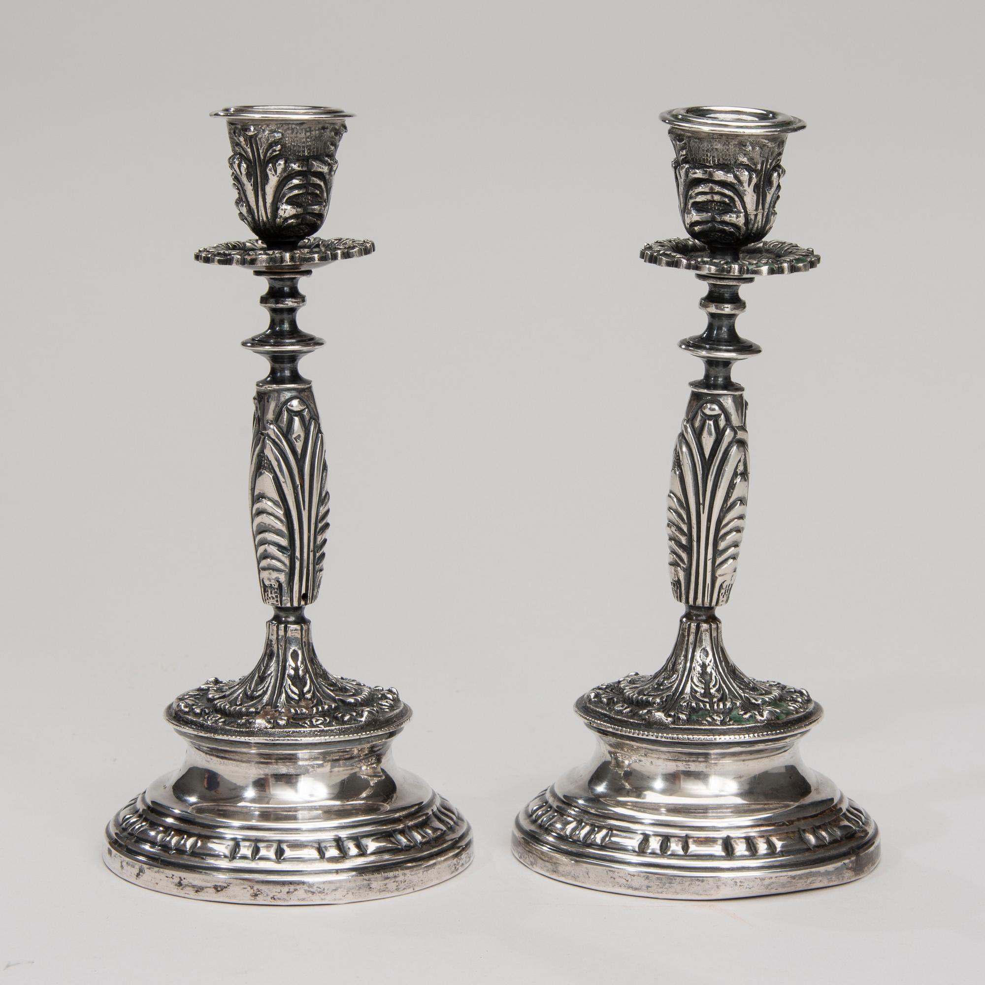 LJUSSTAKAR, ett par, silver, Egypten 1900-talets senare hälft. Tot. vikt ca 988 g.