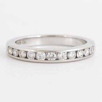 TIFFANY & CO, Ring, allians, platina med briljantslipade diamanter totalt ca 0.44 ct.