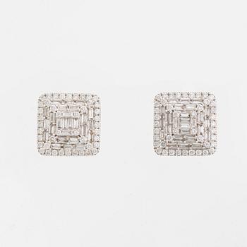 Baguette and brilliant cut diamond earrings.