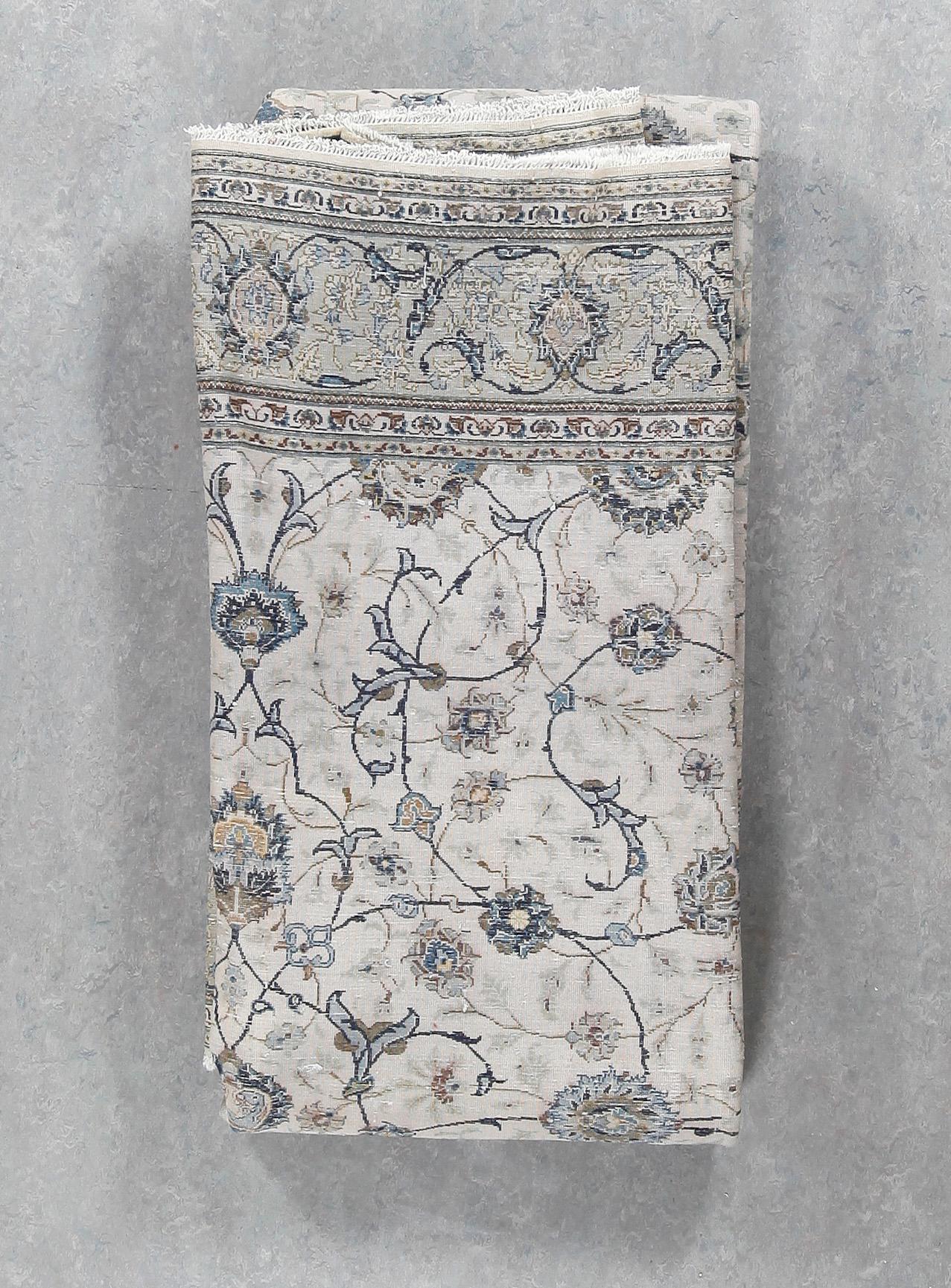 MATTA, old Keshan, ca 440x290 cm.