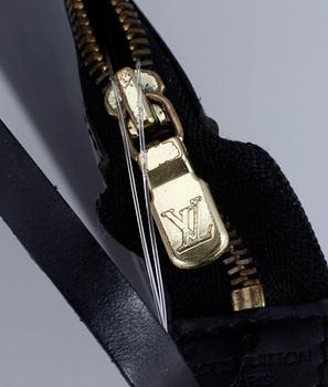 VÄSKA, "Pochette Accessoires", Louis Vuitton.