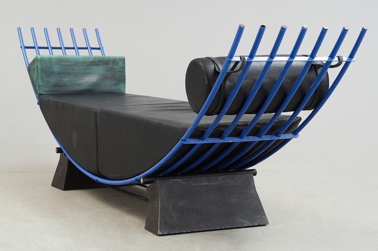 A Jonas Bohlin daybed 'Concav', Källemo ca 1985, a unique piece.