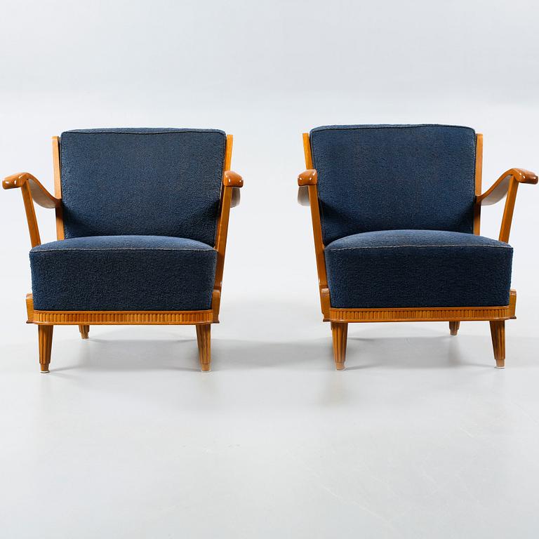 A pair of lounge chairs, deisgned by Svante Skogh for Förenade Möbelfabriken in Linköping, 1940s.