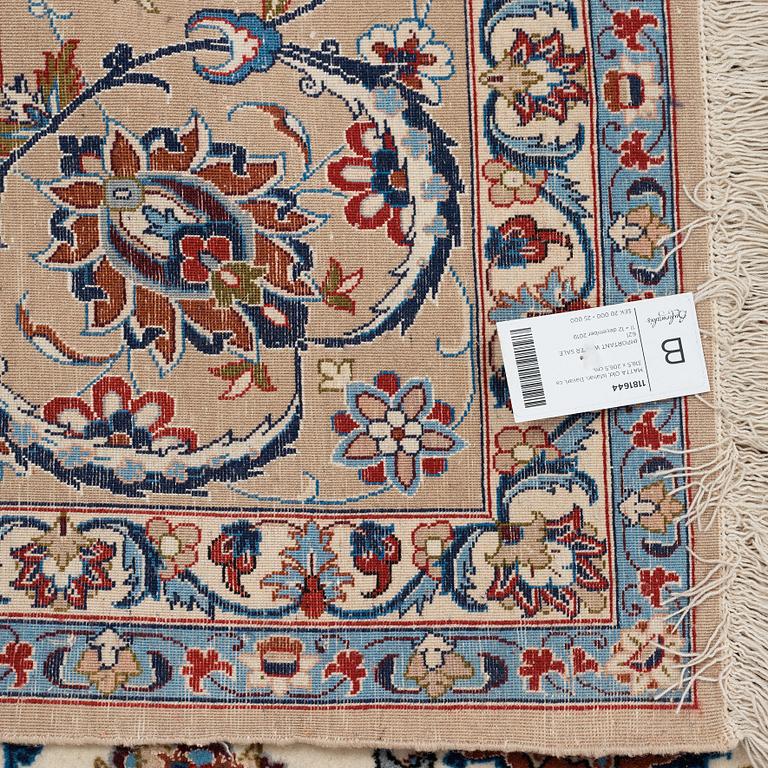 MATTA old Isfahan, märkt Davari, ca 318,5 x 206,5 cm.