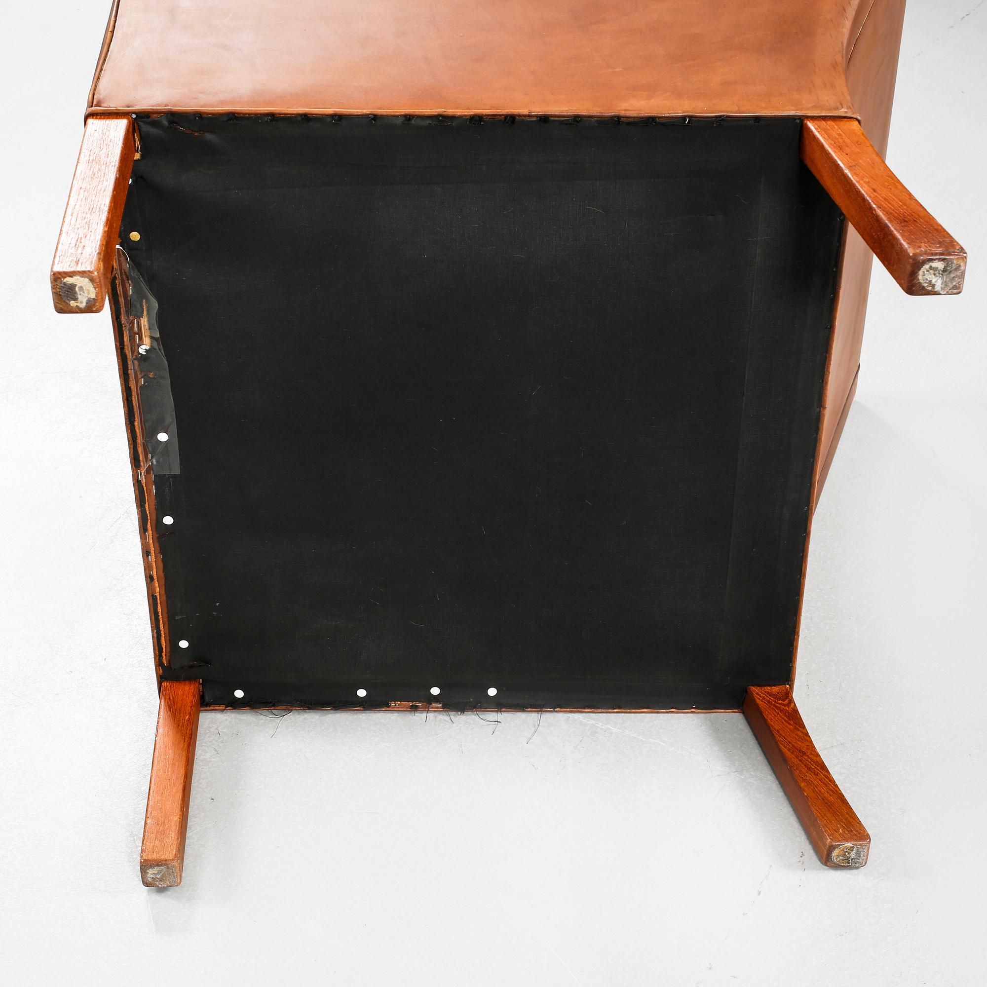 BØRGE MOGENSEN, fåtölj, modell 2207-22, 1900-talets fjärde kvartal.