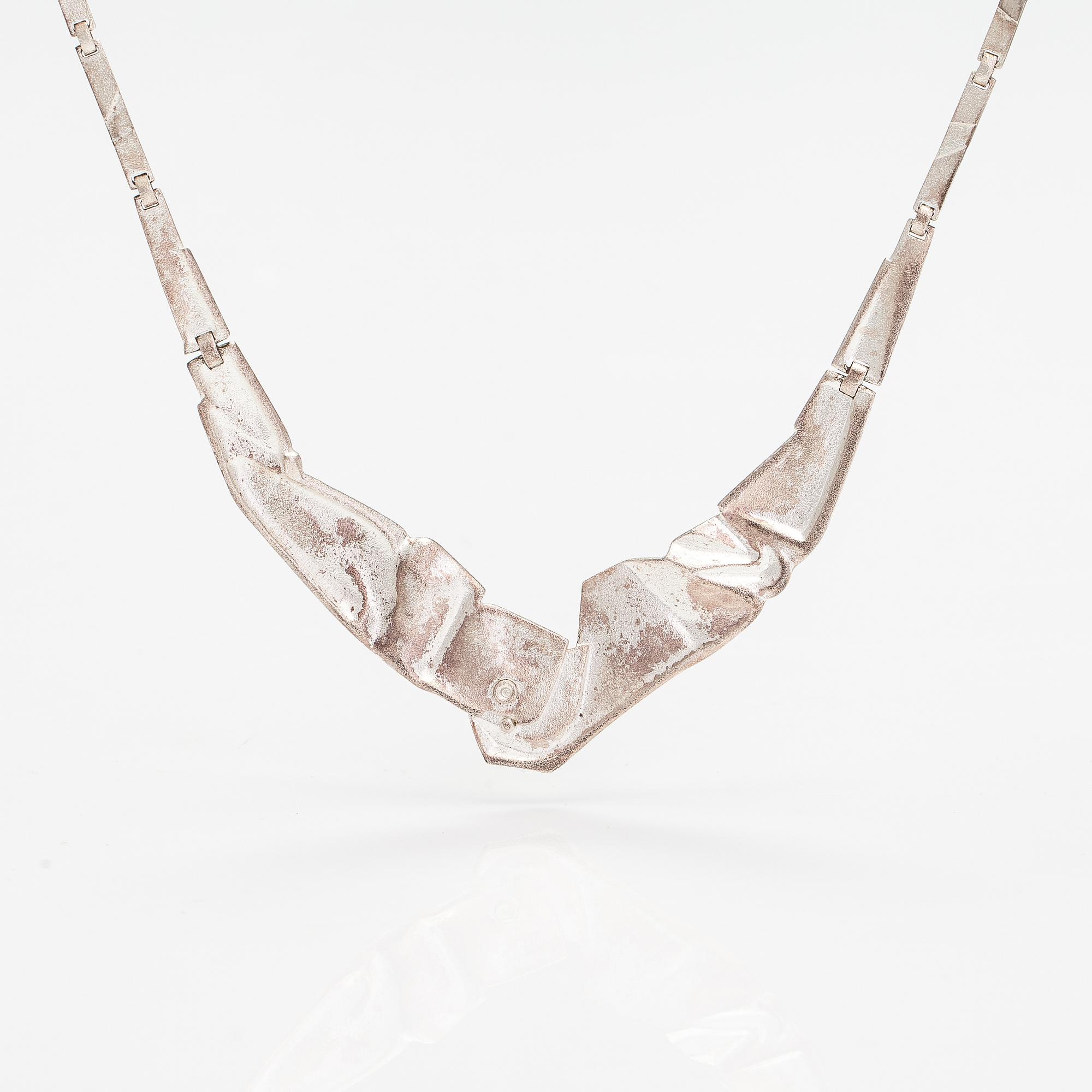 Zoltan Popovits, A sterling silver necklace "Origami". Lapponia 2011.