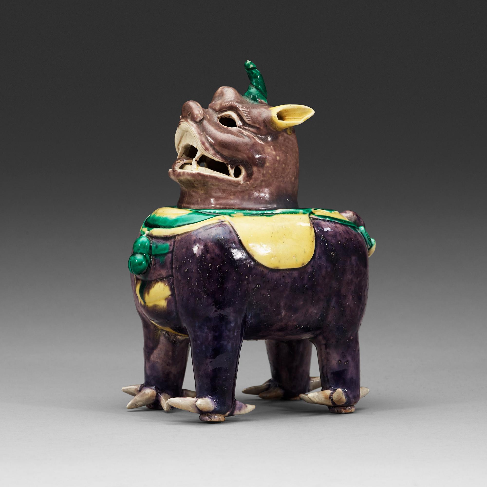 A bisquit censer with cover, Qing dynasty, Kangxi (1662-1722).