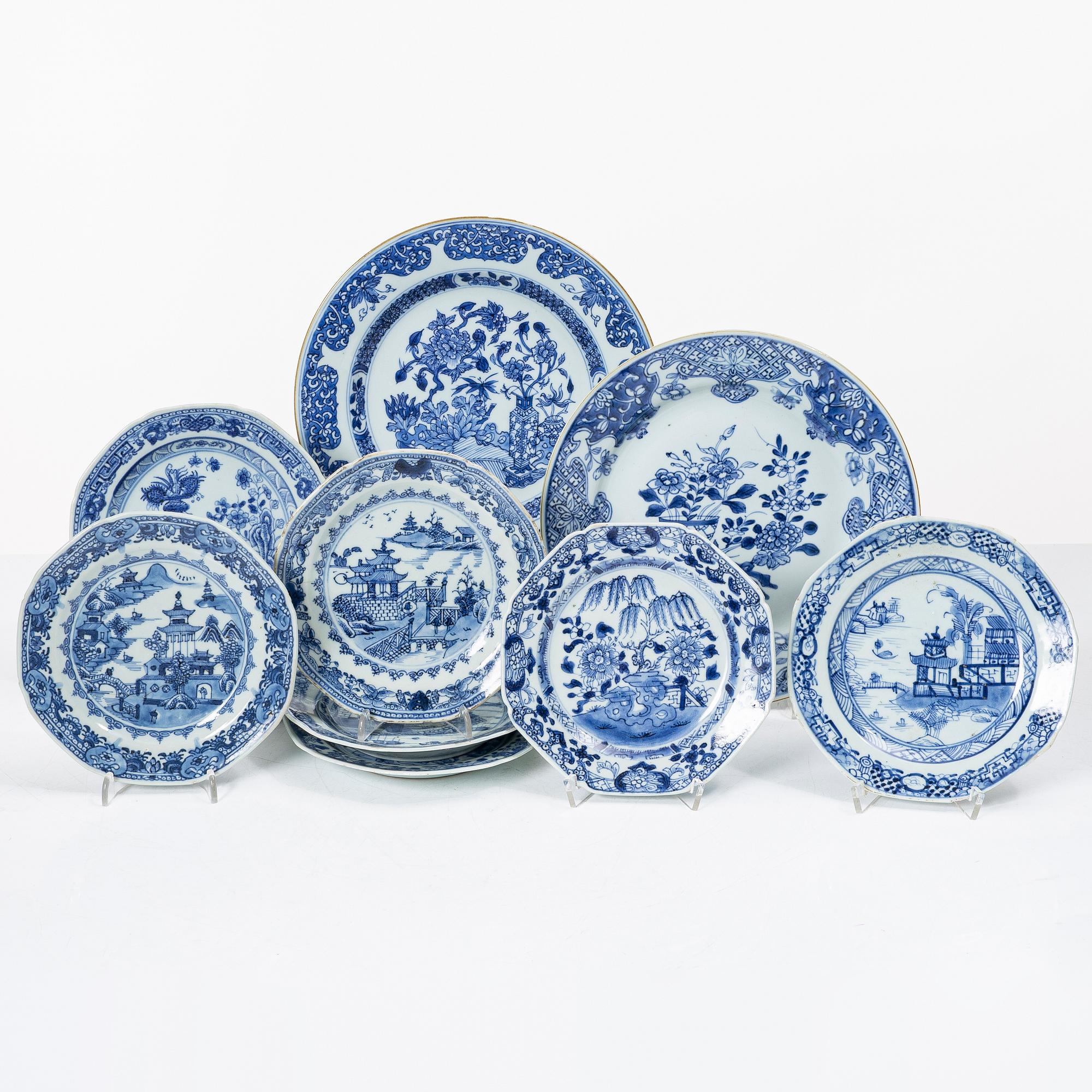 Tallrikar, 16 st, porslin, Kina, Qianlong (1736-95).