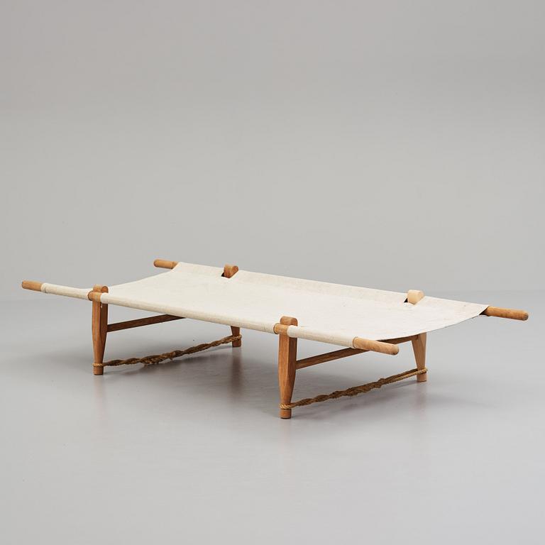 Ole Gjerløv–Knudsen, daybed, 'OGK', Skovshoved Møbelfabrik, Denmark.