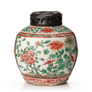 971. A wucai jar, Transition, 17th Century.