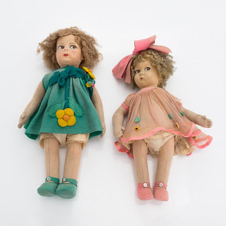 Four Italian 1920s Lenci dolls.