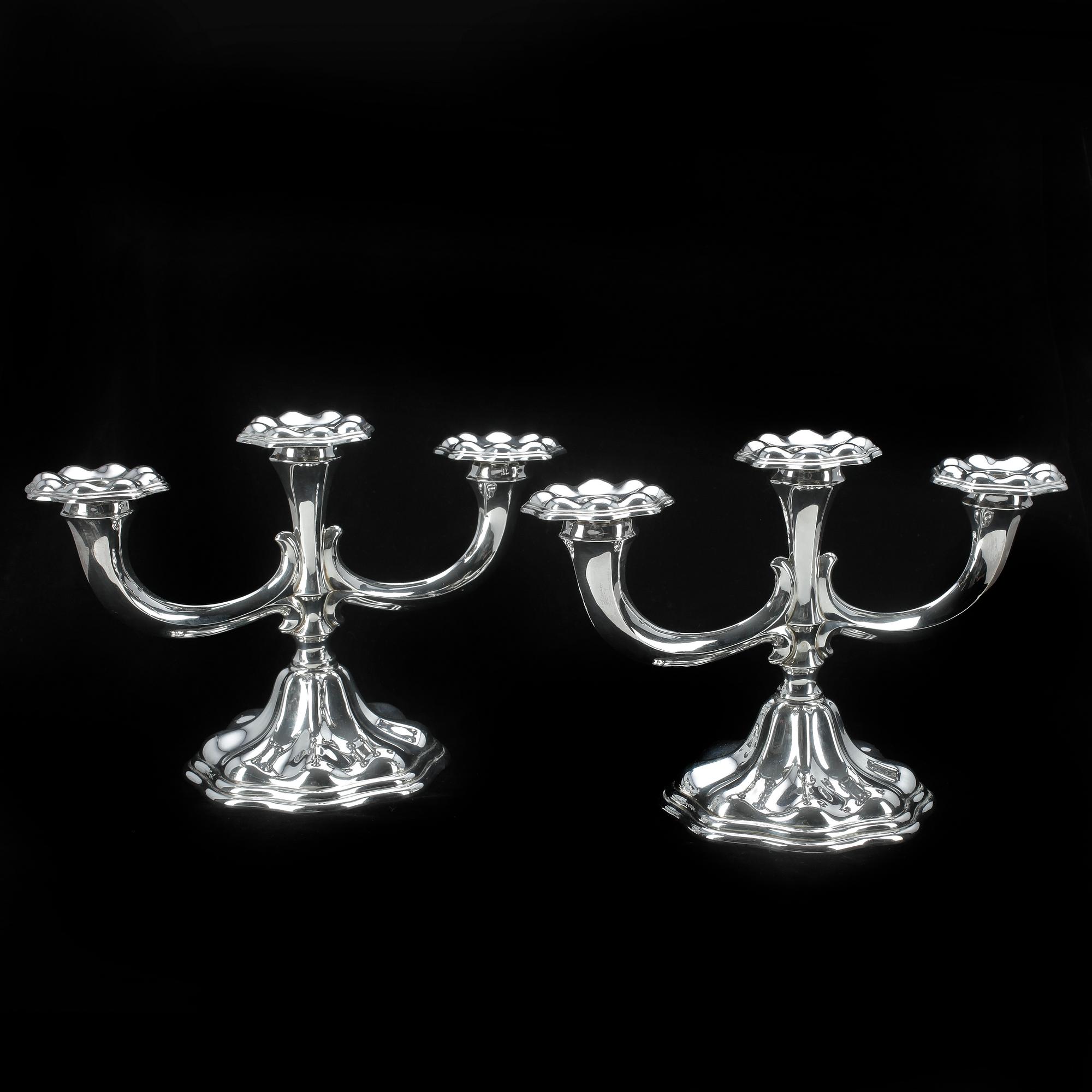 KANDELABRAR, ett par, silver, C.G Hallberg, Stockholm, 1936.