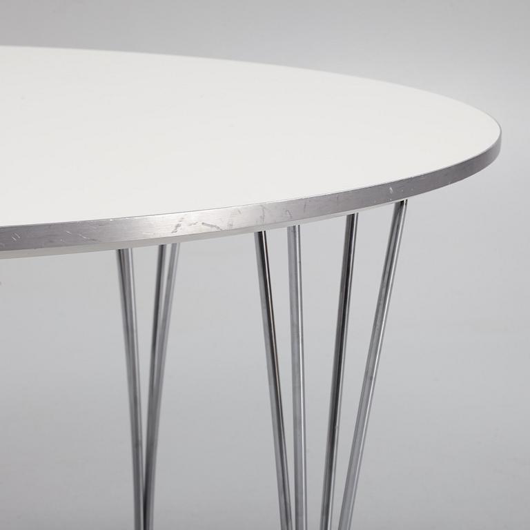 Bruno Mathsson & Piet Hein, matbord, "Supercirkel", Fritz Hansen, Danmark, 2002.