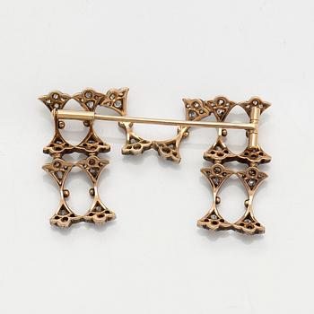 Brooch, 14K gold, silver, old cut diamonds.